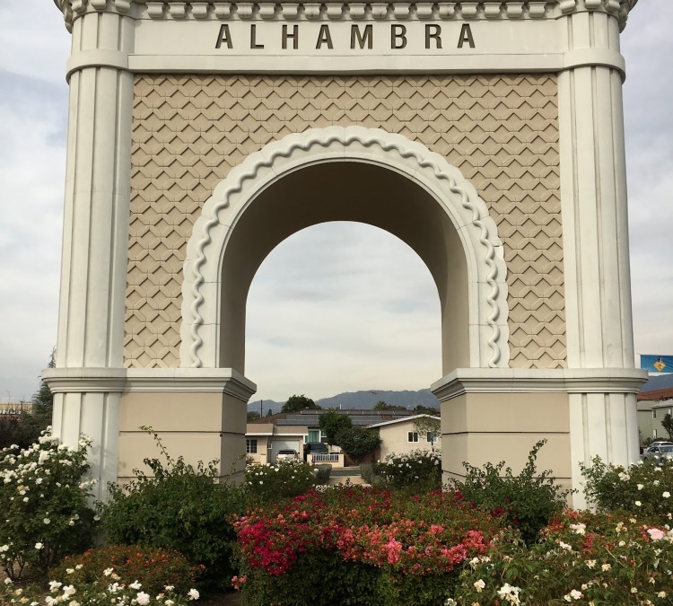 Gateway Plaza Park (Alhambra,&nbspCA)